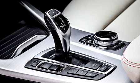 Somos una empresa de cambios automáticos Somos una empresa de cambios automáticos